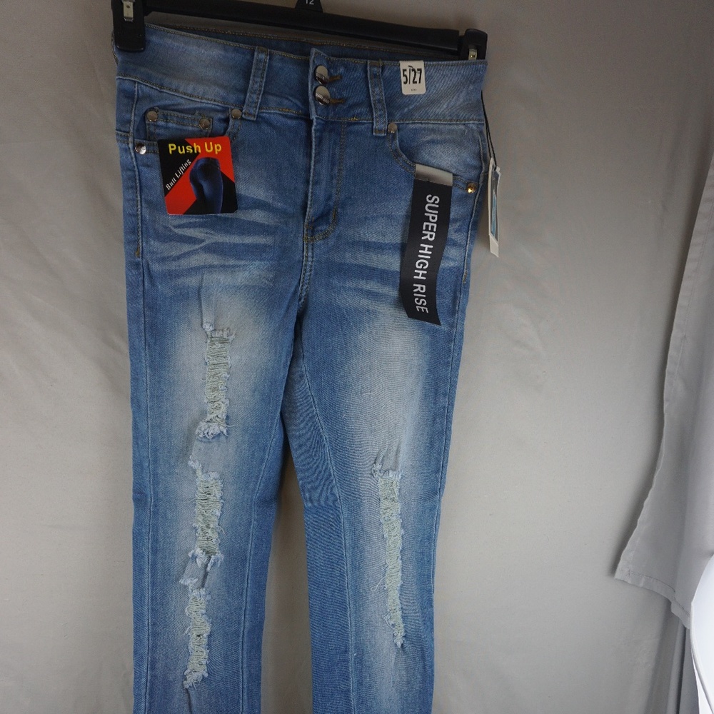 Blue Republic Super High Rise Distressed Jeans 5/27 NWTags